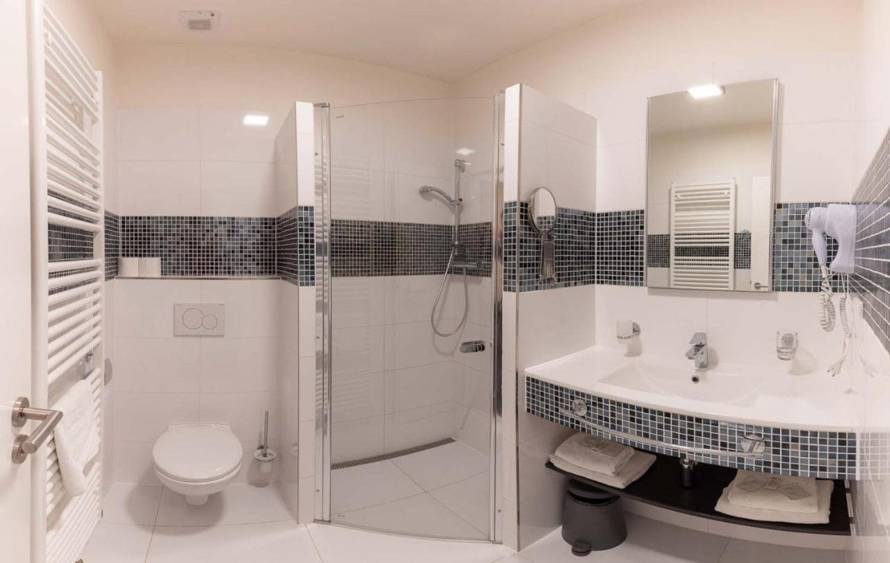 Hotel Lion Modřice Zewnętrze zdjęcie